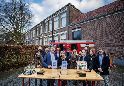 Wonen in een school en zwembad