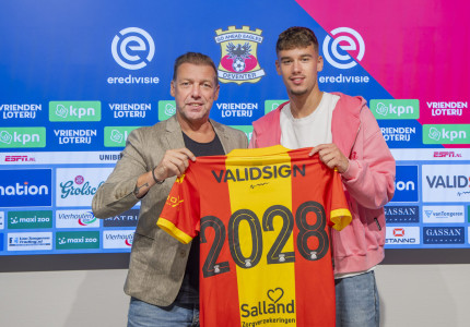 Milan Smit tekent contract tot 2028