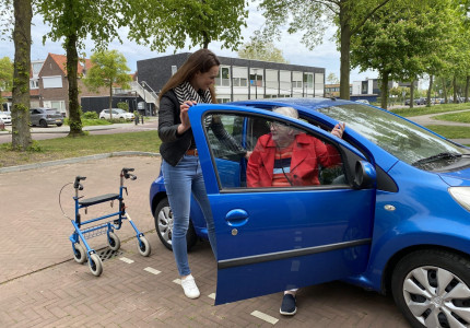 ANWB AutoMaatje zoekt vrijwilligers