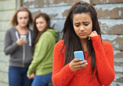 Een op de drie jongeren heeft negatieve ervaringen online