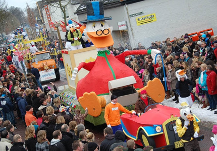 Aangepaste routecarnavalsoptocht