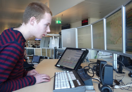 Freek activeert zelf het maandelijkse luchtalarm