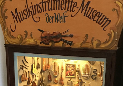 Instrumenten op poppenhuisformaat