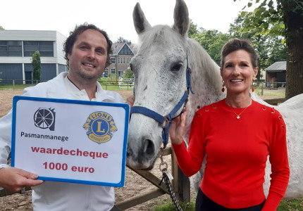 1000 euro voor Pasmanmanege Eefde