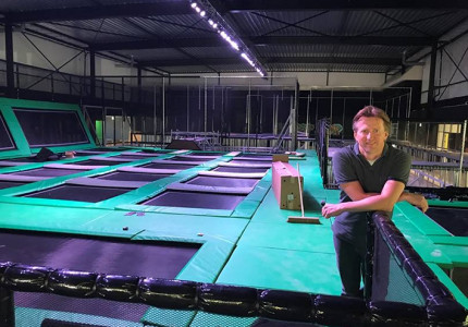 Tien area’s met vijftig trampolines