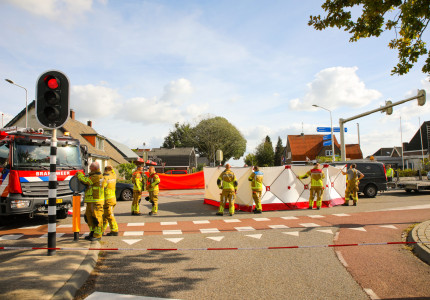 Fietser overleden na ongeluk met vrachtwagen in Huissen, chauffeur rijd door