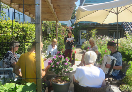 LETS Zutphen zingt in buitenlucht