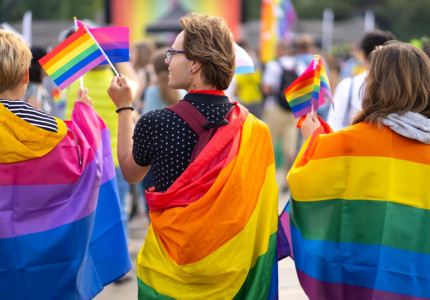 Bomvolle eerste Pride Deventer
