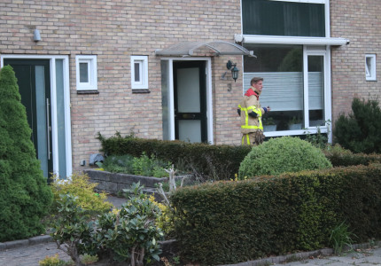 Bewoner belt brandweer na waarnemen vreemde lucht