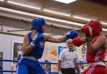 Sport, samenwerking en de mens achter het uniform