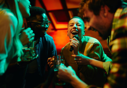 Karaoke Sets voor Thuis: Breng het Plezier van Karaoke naar Jouw Woonkamer