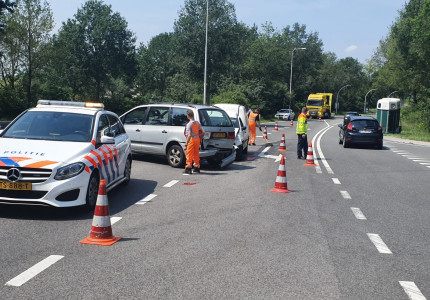 Paard komt met schrik vrij na ongeval in Vaassen