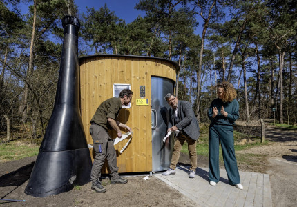 Natuurtoilet open bij Loenense Waterval