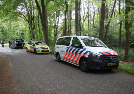 kindje krijgt traumabeertje na ongeval in Beekbergen