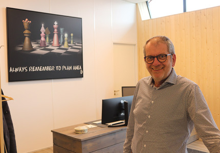 ‘Ik sta naast de ondernemer’