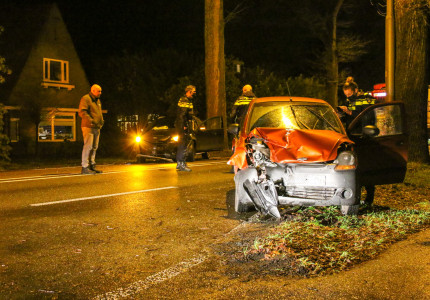 Zutphenseweg afgesloten na frontale aanrijding bij Eefde