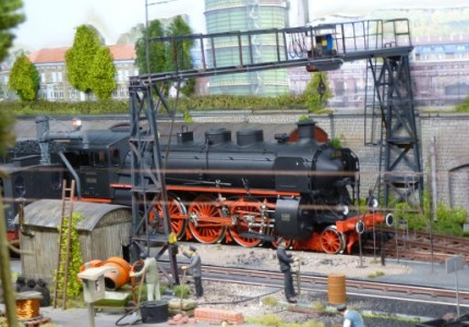 Regionale en nationale modelspoorders bewonderen