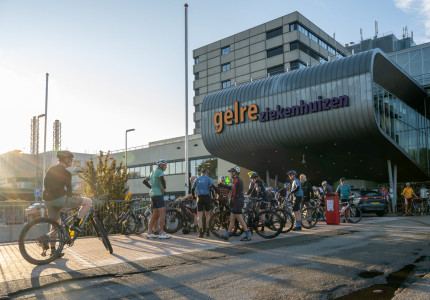 Gelre Fietstocht steunt WensAmbulance Gelderland