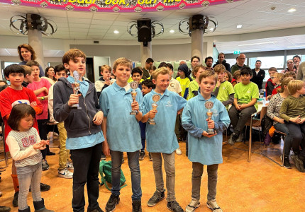 KWS en Eben Haëzer naar NK finale schoolschaken