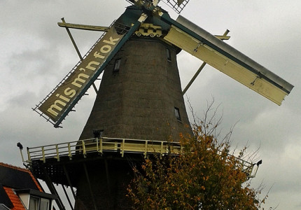 Nieuwe fokkenvoor molen