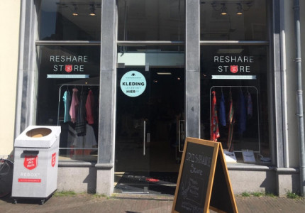 ReShare Store Deventer zamelt kleding in met een verhaal