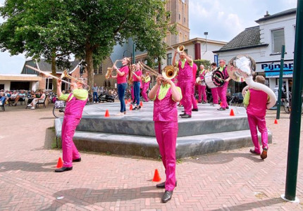 Dweilorkest speelt in coronatijd gewoon door