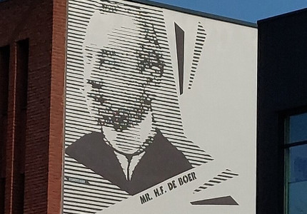 Boek over honderd jaar Deventer Industriehaven