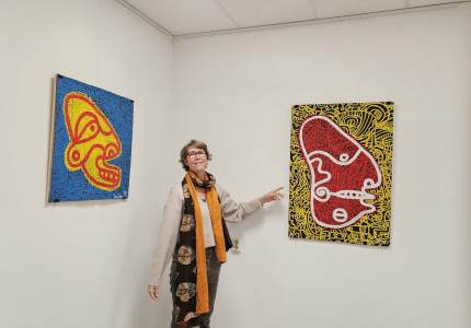 Maskers en identiteit  in Galerie Mokuwa