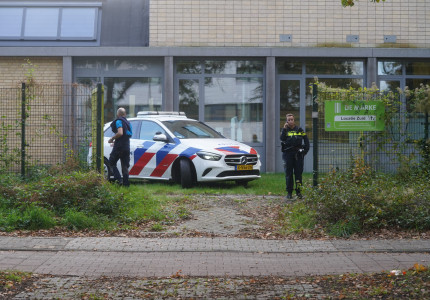 Vechtpartijen op school Deventer: politie massaal aanwezig, leerlingen naar huis gestuurd