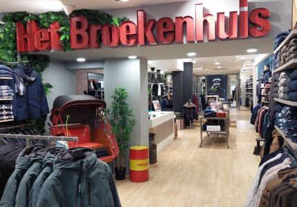 Gloednieuwe vestiging Het Broekenhuis