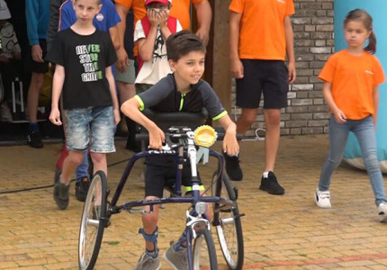Daan Mus haalt in racerunner meer dan 8000 euro binnen