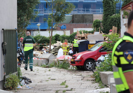 Man zwaargewond na deel instorten pand in Apeldoorn