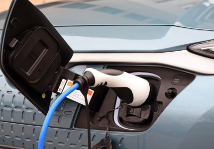 Lenen voor een elektrische auto of toch leasen?