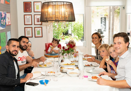 Gastvrije paasbrunch voor vluchtelingen