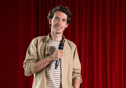 Theaterseizoen om van te smullen in Deventer Schouwburg