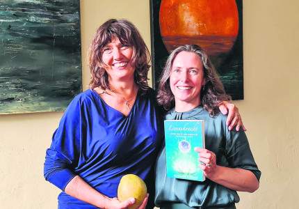 Drs. Nienke Stoop brengt boek uit over eerste 1000 dagen van een mensenleven