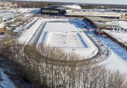 Reünie rond eeuwfeest DNIJ
