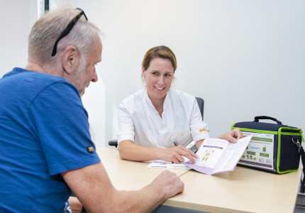 Gelre ziekenhuizen maakt behandeling thuis mogelijk met zelfinjectie