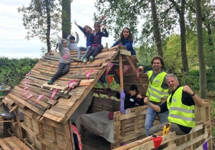 Hutten bouwen in de vakantie