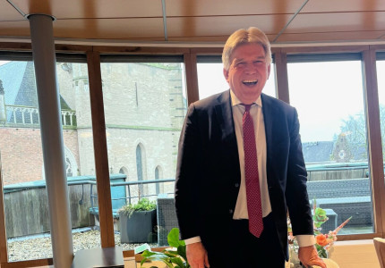 Zutphense burgemeester Jaeger spreekt met scholieren over persoonlijke moraliteit