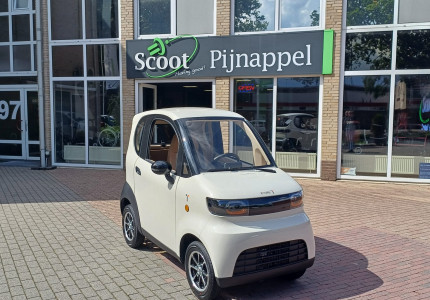 Nu ook elektrische stadsauto bij Pijnappel Scoot