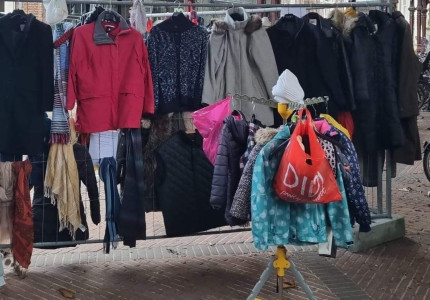 Iedereen heeft het recht op een warme jas in de koude maanden
