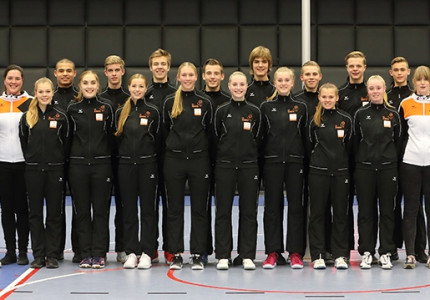 Korfbal van hoog niveau in Hanzehal