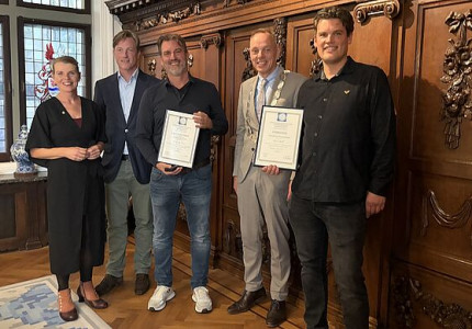 Burgemeesters bekronen redders van drenkeling
