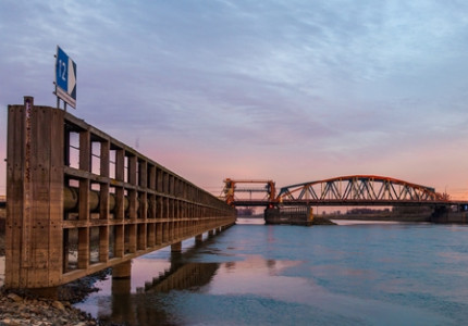Treinen rijden weer over IJsselbrug