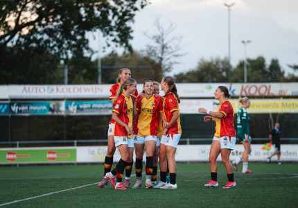 Hattrick Bosman leidt Vrouwen 1 naar overwinning op Jong PEC Zwolle
