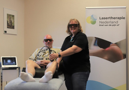 ‘Dankzij lasertherapie kan ik weer pijnvrij sporten’