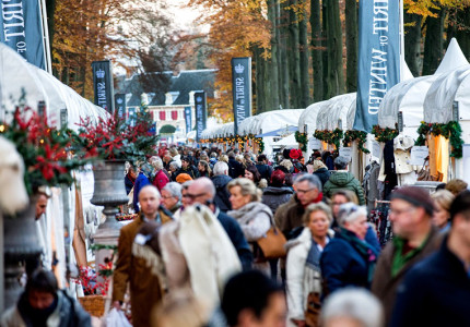 Betoverende buitenfair bij paleis