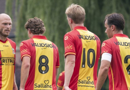Go Ahead Eagles oefent zondag tegen Sportfreunde Lotte in Zutphen