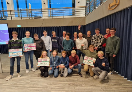 Leerlingen Etty Hillesum Lyceum winnen Talent Award met stikstof opnemende platen
